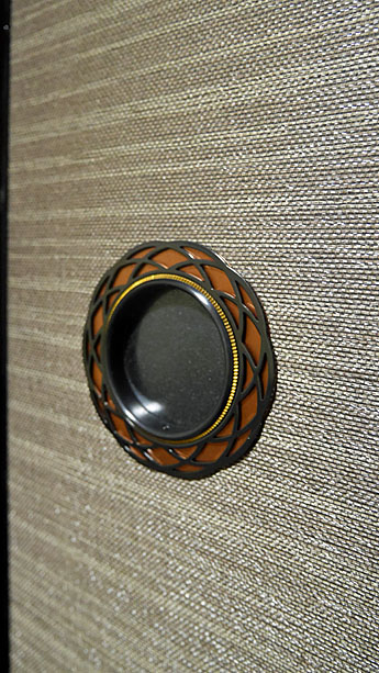 高級襖紙と襖引手