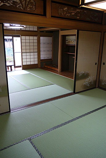 銀白　ささくれない畳