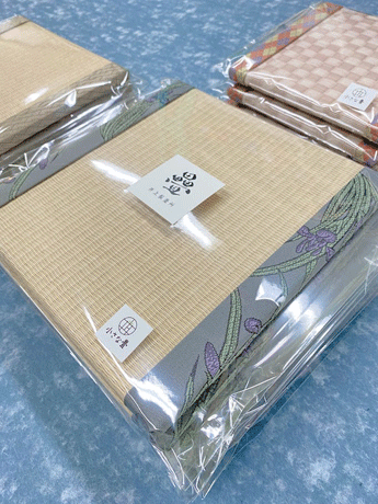 ギフトにも最適な畳雑貨