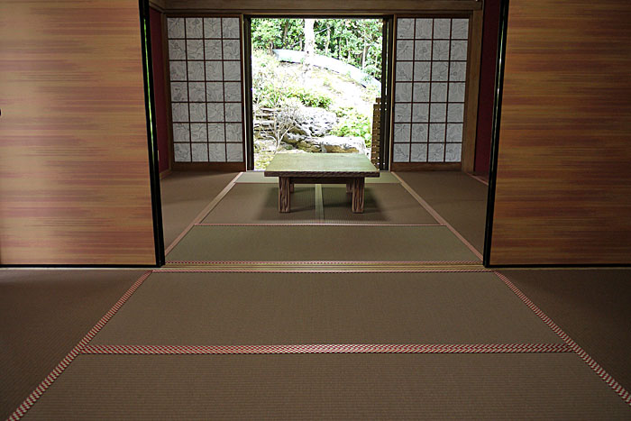 胡桃色の和紙畳