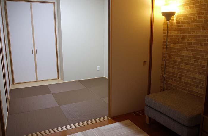 くるみ色の和紙畳