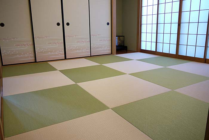 八畳間　琉球畳