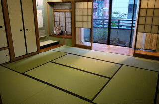 高級和紙畳　大阪市
